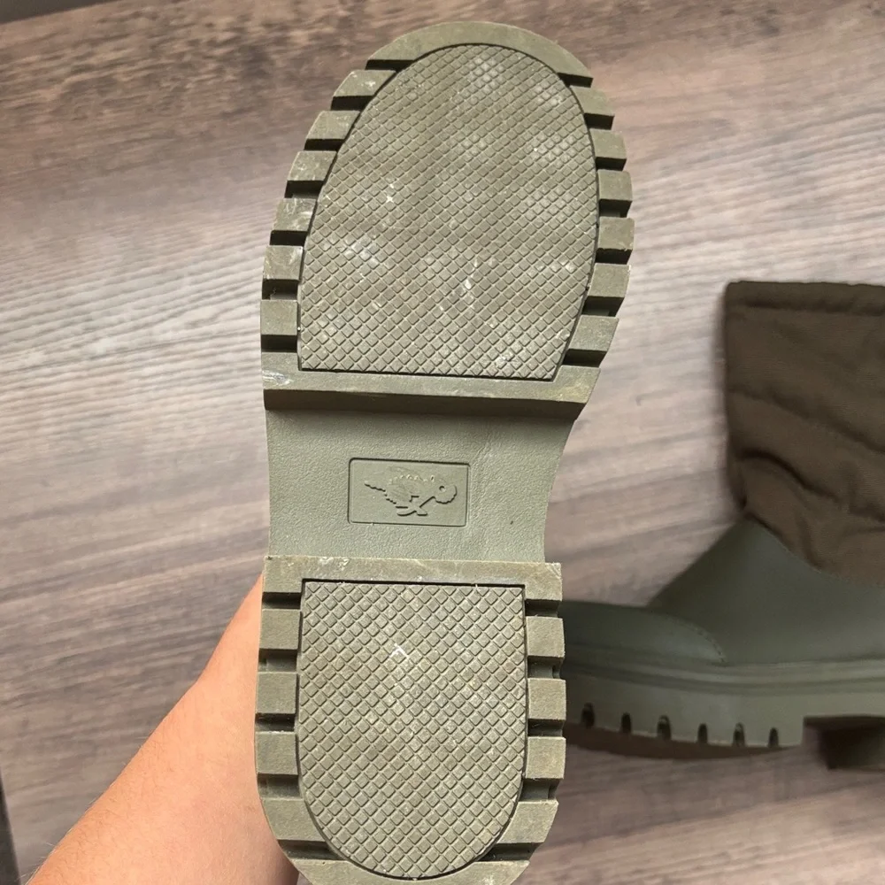 Rocket Dog hunter green slip on Winter Boots
